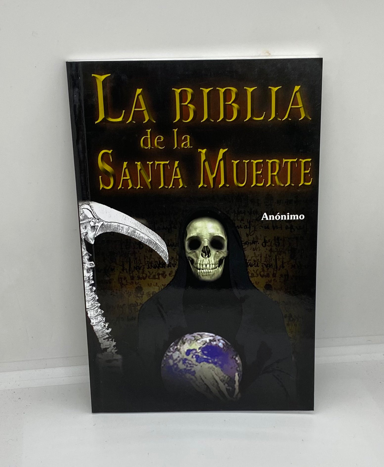 La Biblia de la Santa Muerte – Devotional & Cultural Religious Book (Paperback)
